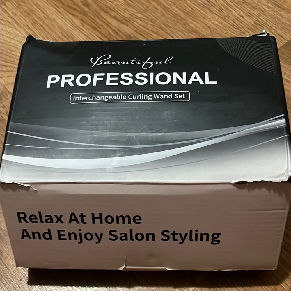 Beautycounter Professional Curling Wand Set - Black and White